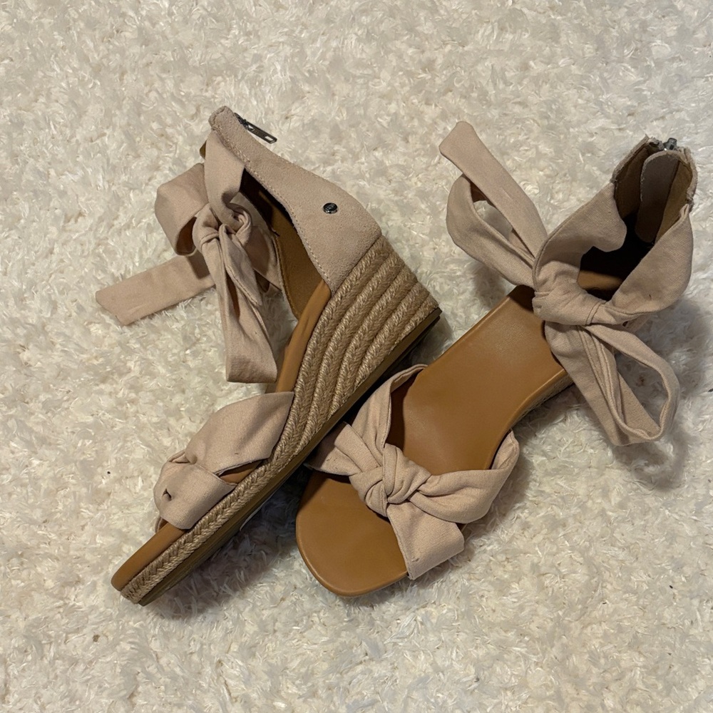 Women's Tan UGG Wedge Sandals